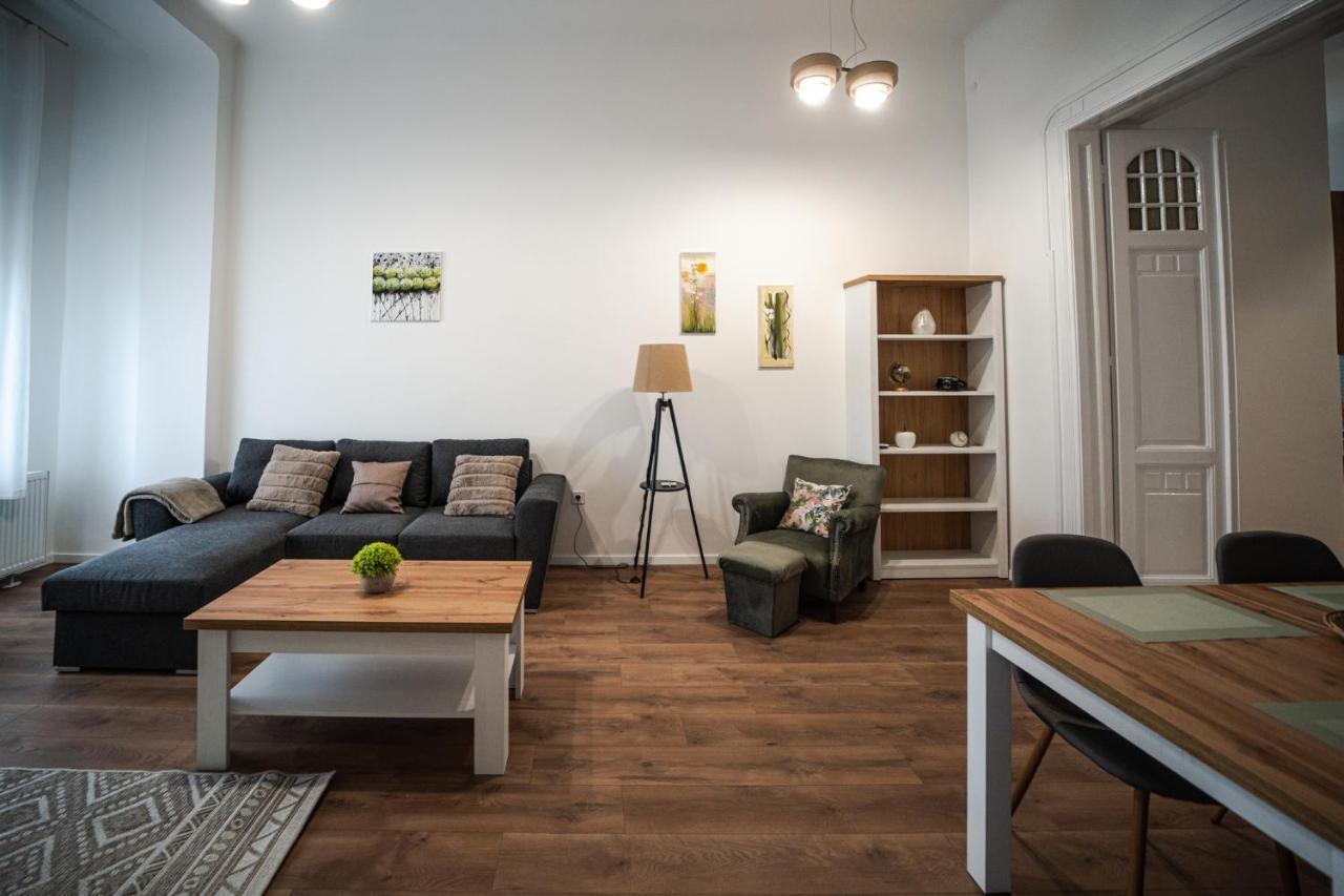Volenter Lux Apartment Uno Baja Extérieur photo